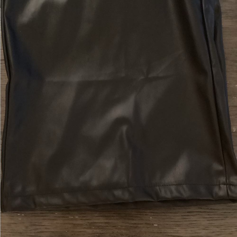 Pants - Picture 5 of 7